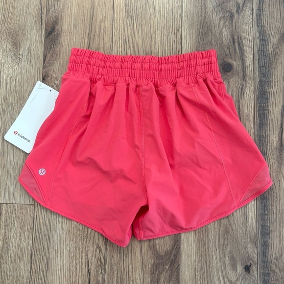 lululemon athletica Pants - NWT Lululemon Hotty Hot High Rise Shorts 4" In Glaze Pink Size 4